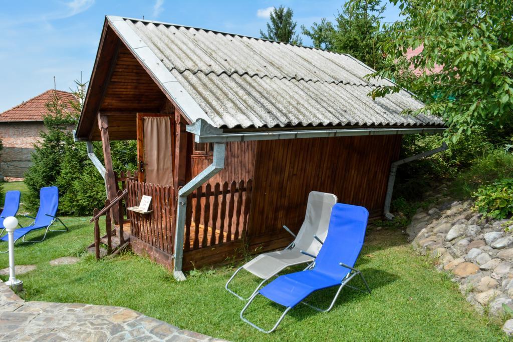 Camping Robinson Country Club Oradea Eksteriør bilde