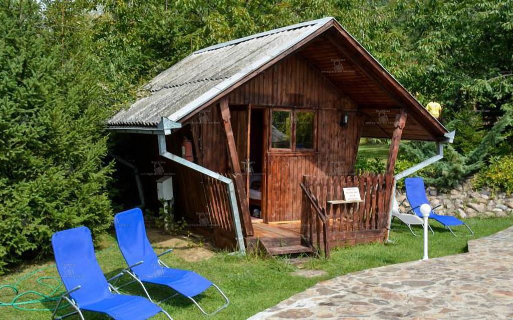 Camping Robinson Country Club Oradea Eksteriør bilde
