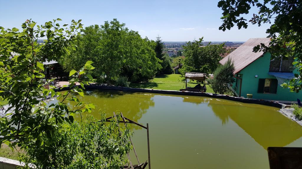 Camping Robinson Country Club Oradea Eksteriør bilde