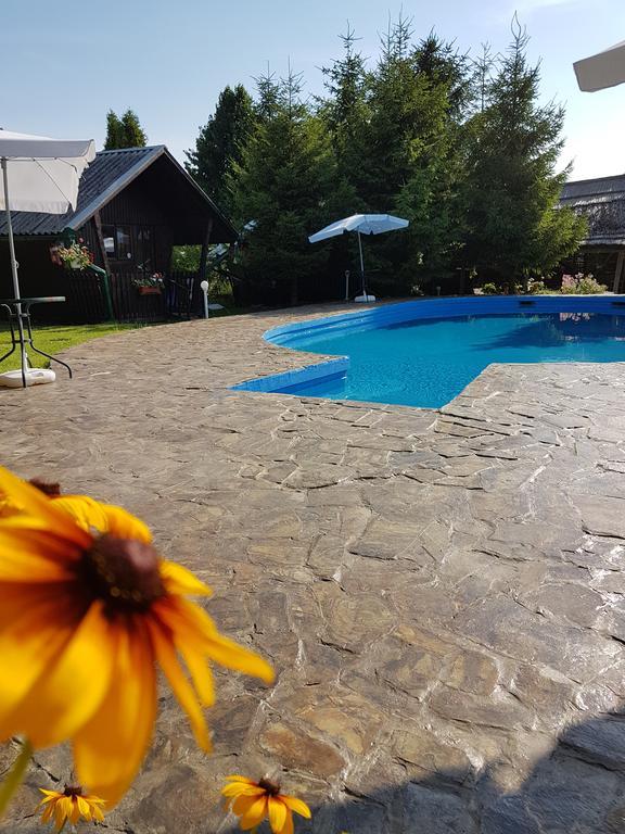 Camping Robinson Country Club Oradea Eksteriør bilde