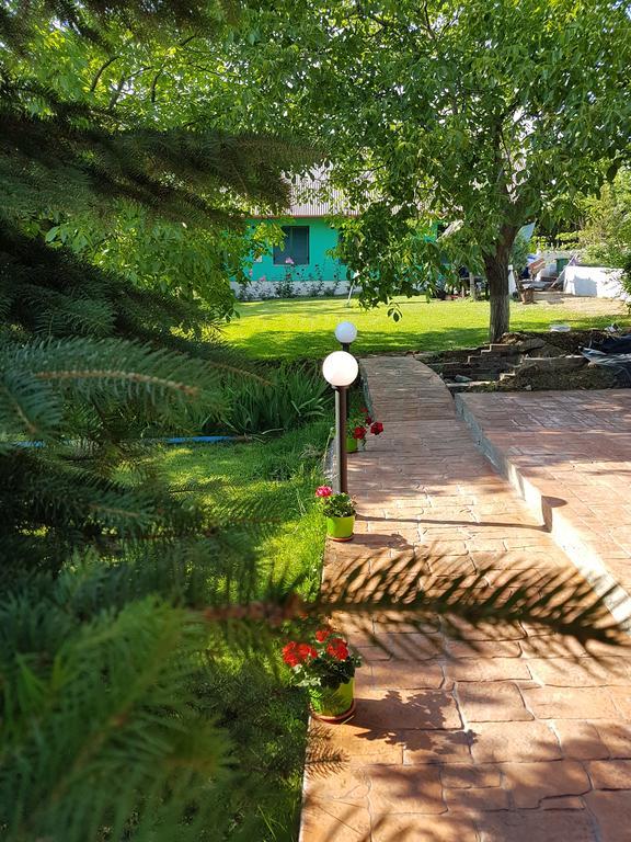 Camping Robinson Country Club Oradea Eksteriør bilde