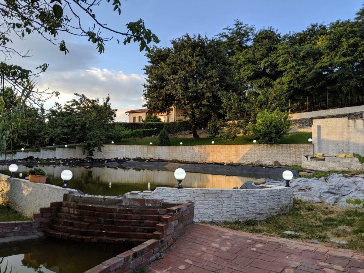 Camping Robinson Country Club Oradea Eksteriør bilde