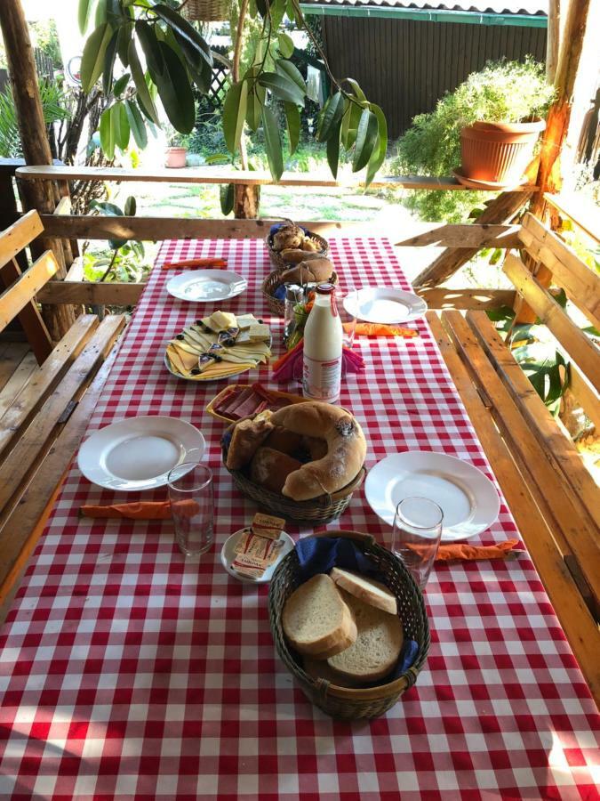 Camping Robinson Country Club Oradea Eksteriør bilde